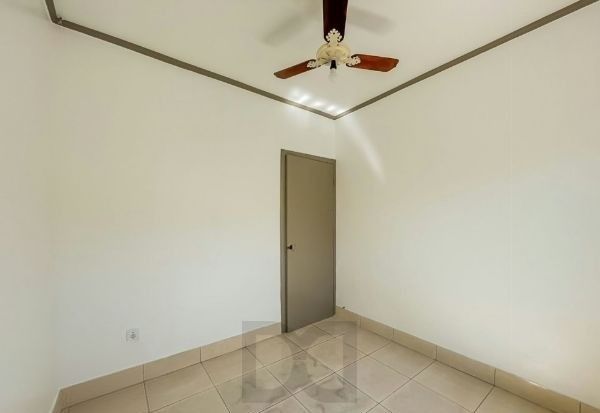 Casa no bairro Cavalhada de 3 dormitórios e 3 vagas — foto 8