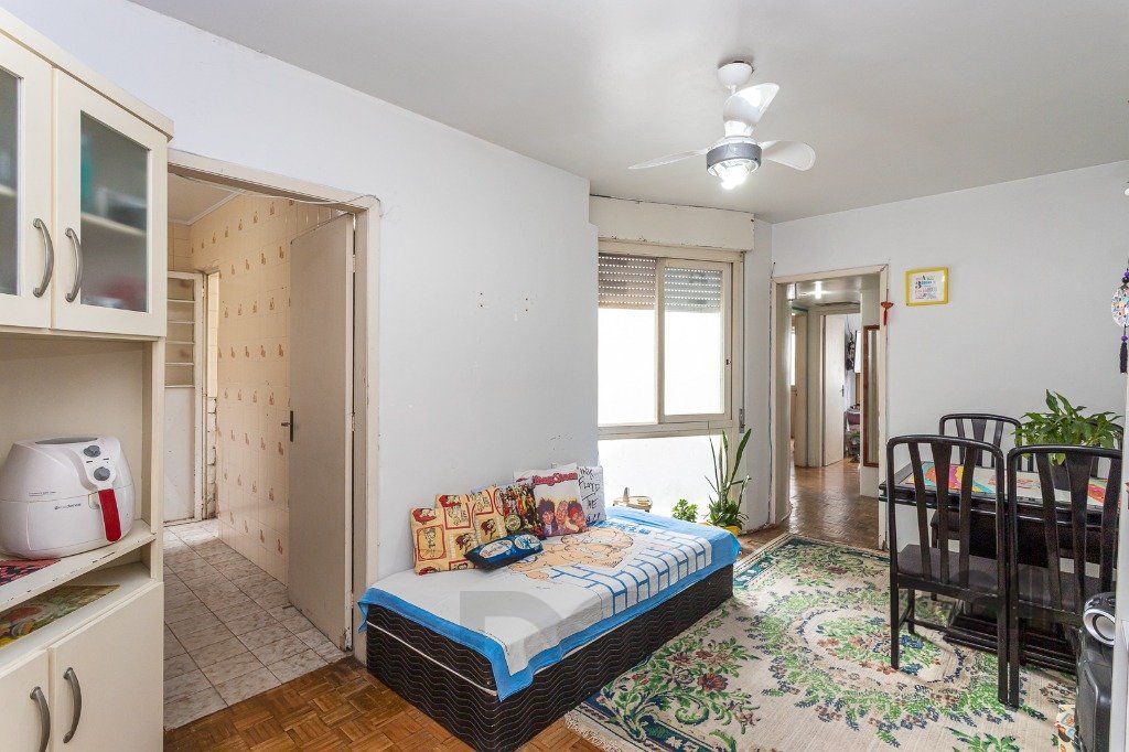 Apartamento no bairro Santana de 2 dormitórios — foto 2