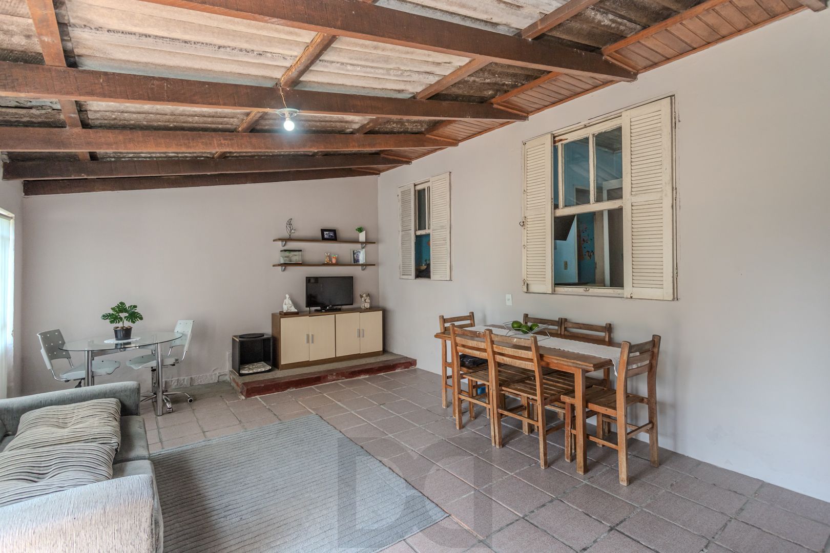 Casa no bairro Jardim Botânico de 3 dormitórios e garagem e terreno com 370m² — foto 26
