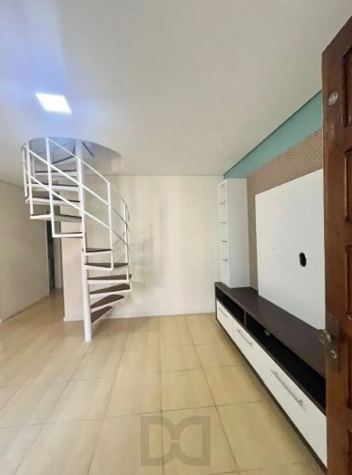 Cobertura DUPLEX no Partenon de 3 dormitórios vaga e terraço — foto 6