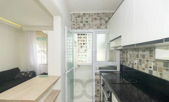 Apartamento na Azenha de 3 dormitórios térreo DESOCUPADO — foto 6