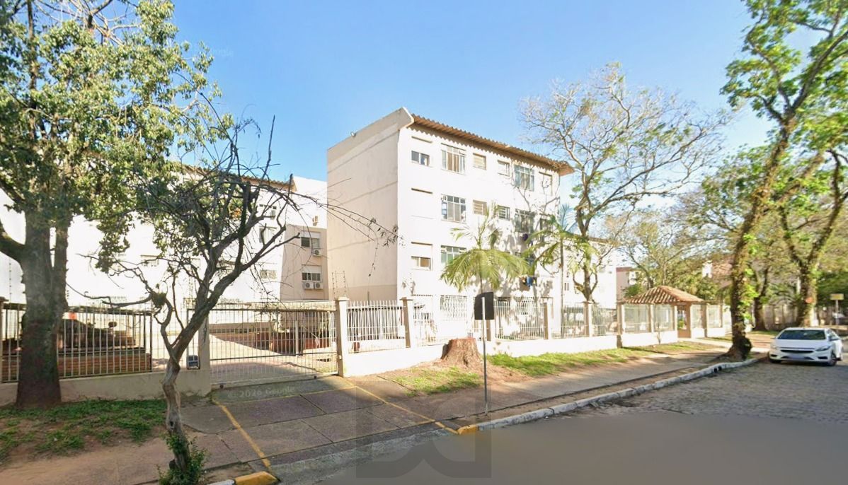 Apartamento térreo no Humaitá de 2 dormitórios e vaga — foto 1