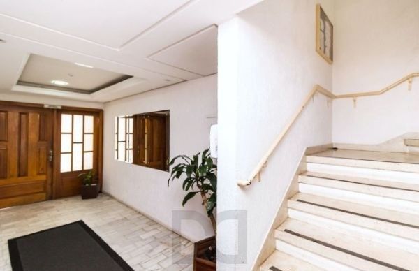 Apartamento JK no bairro Petrópolis DESOCUPADO — foto 1