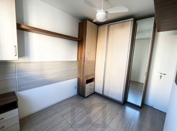 Apartamento no bairro Cristal de 2 dormitórios infra e vaga DESOCUPADO — foto 11
