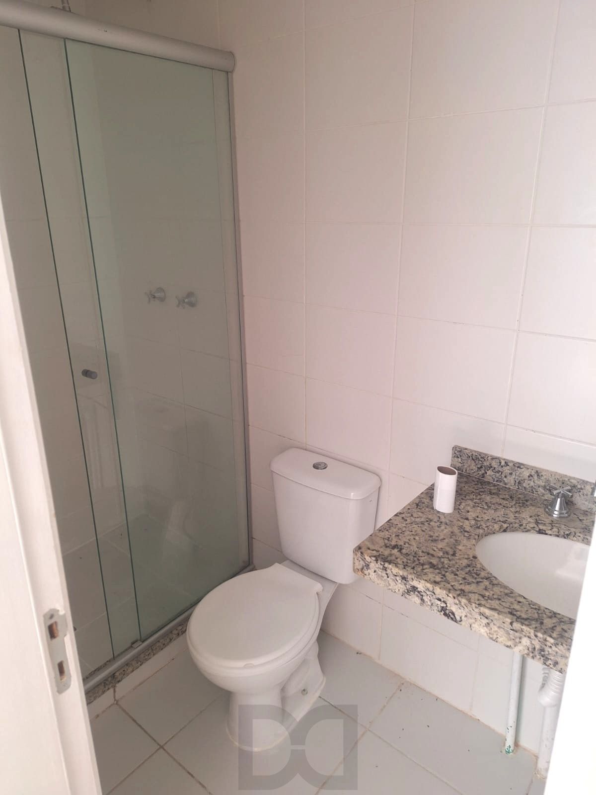 Apartamento no bairro Teresópolis de 2 dormitórios vaga infra DESOCUPADO — foto 9