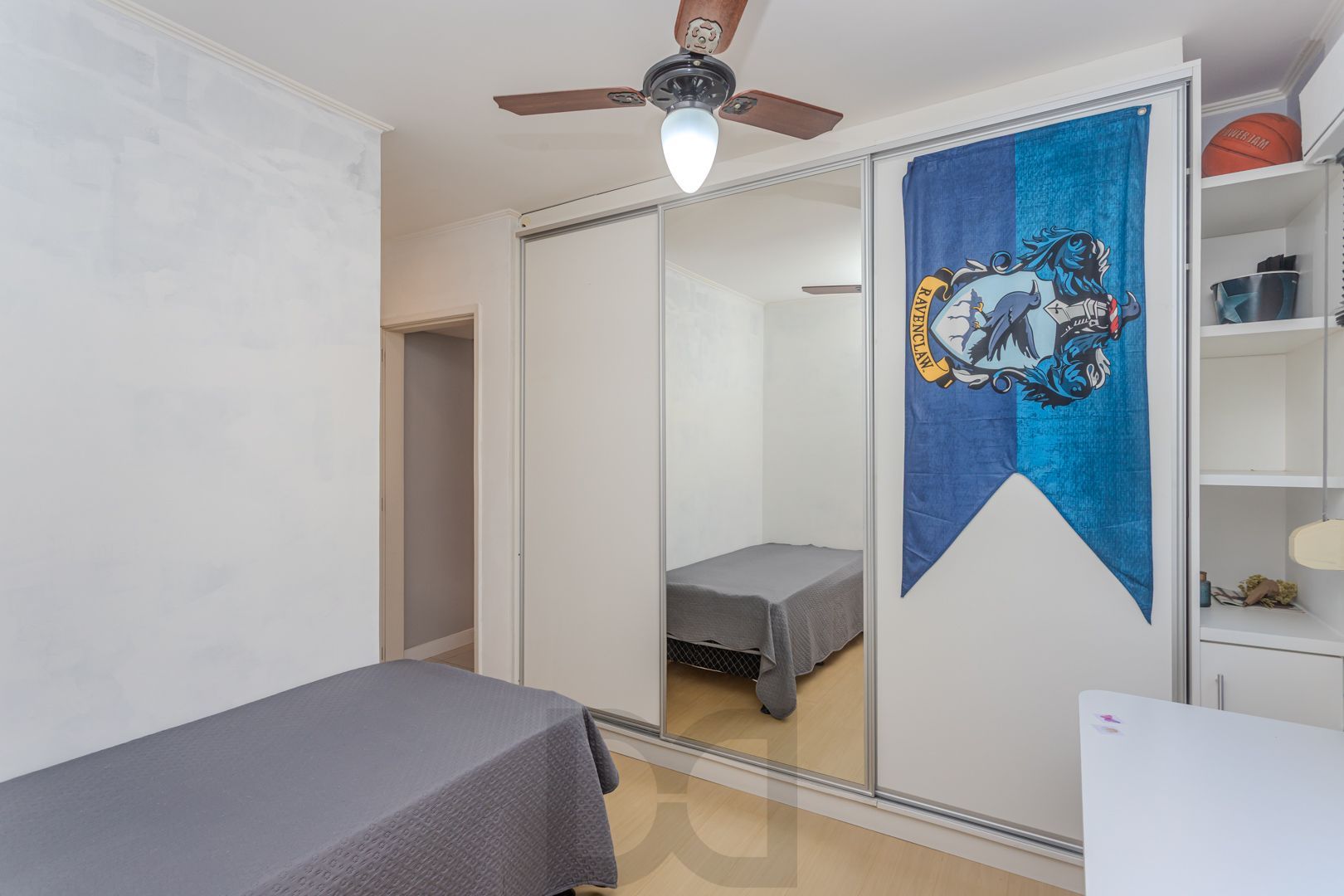Apartamento diferenciado no bairro Nonoai de 3 dormitórios  2 vagas e infra — foto 13
