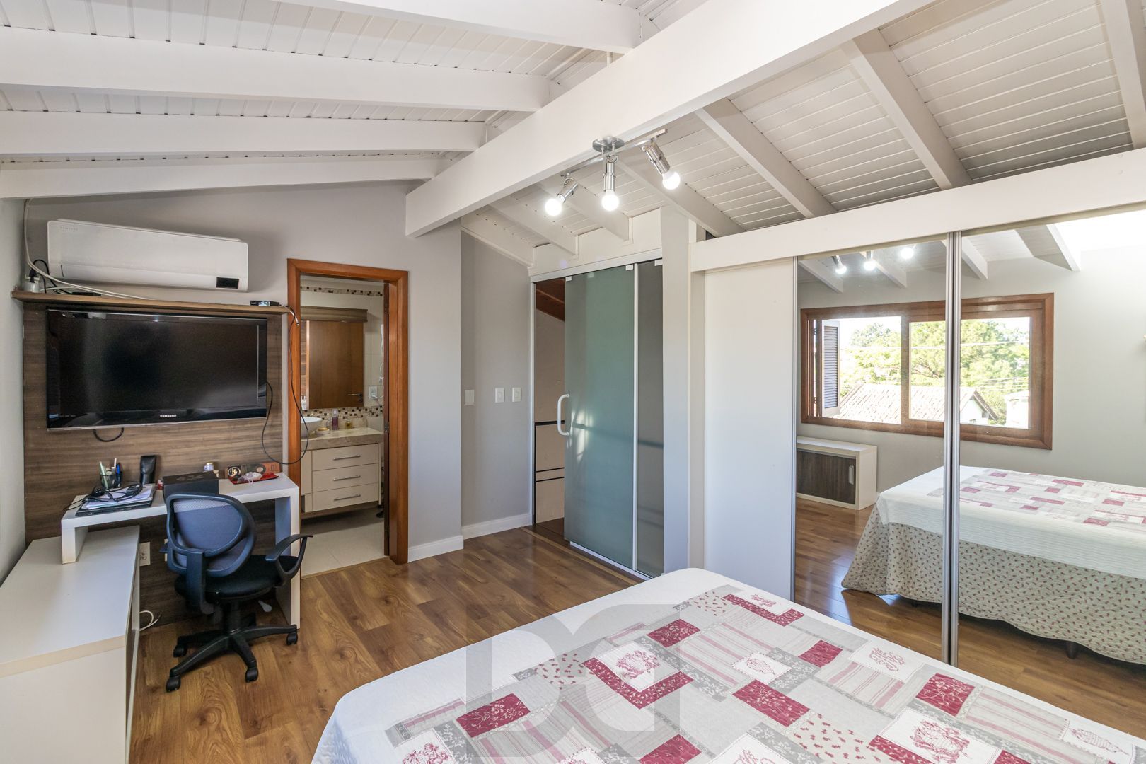 Casa com 3 Quartos à venda, 141m² - Hípica — foto 3