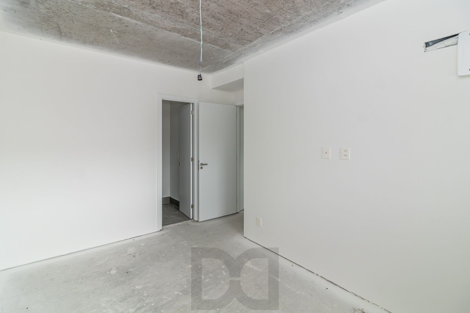 Apartamento no Go Cidade Baixa de 2 dormitórios vaga e infra  DESOCUPADO — foto 13