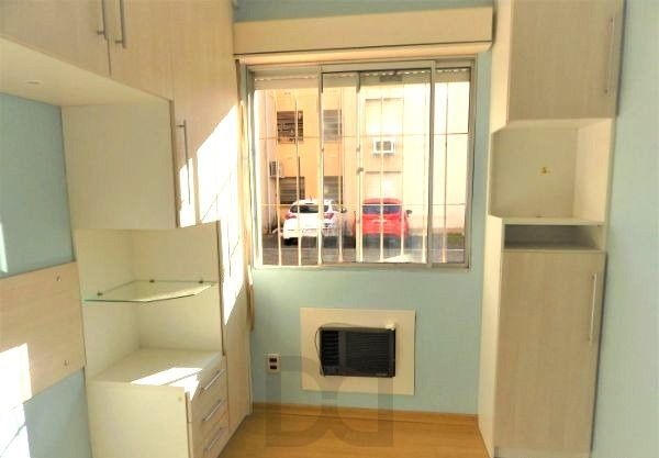 Apartamento no Sarandi de 2 dormitórios e vaga — foto 8