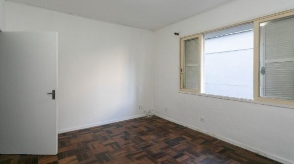 Apartamento no bairro Santa Cecilia de 2 dormitórios DESOCUPADO — foto 12