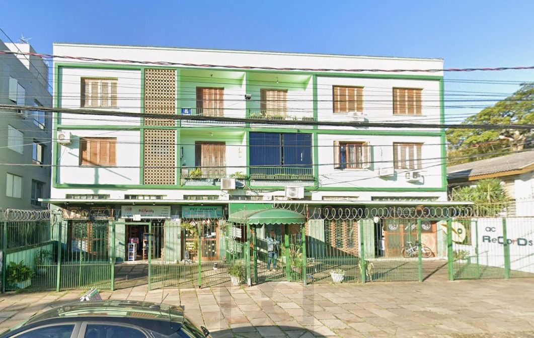 Apartamento no bairro Teresópolis de 1 dormitório térreo com pátio — foto 1