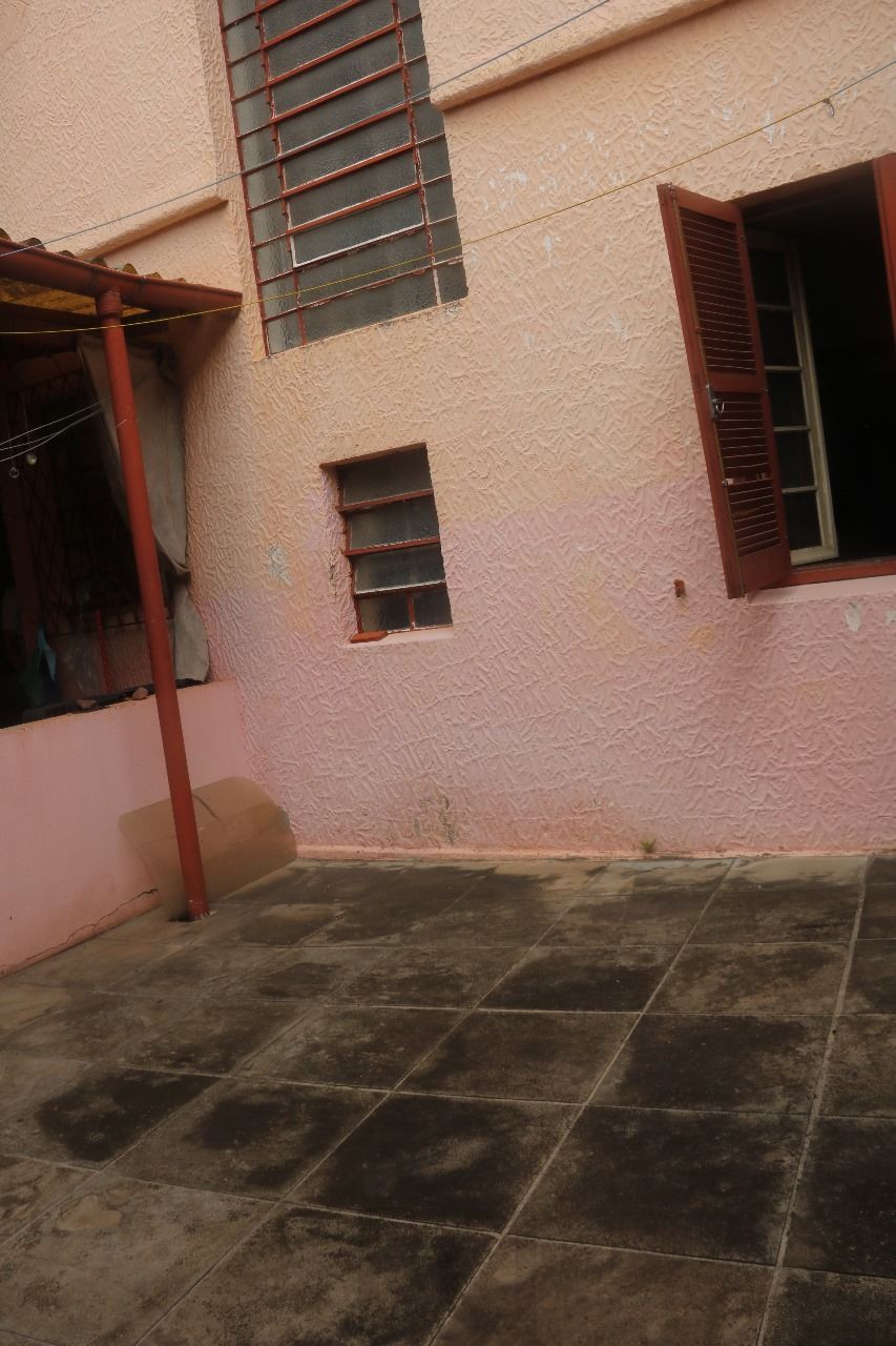 Casa 7 dormitórios 2 vagas de garagem no bairro Petrópolis — foto 19