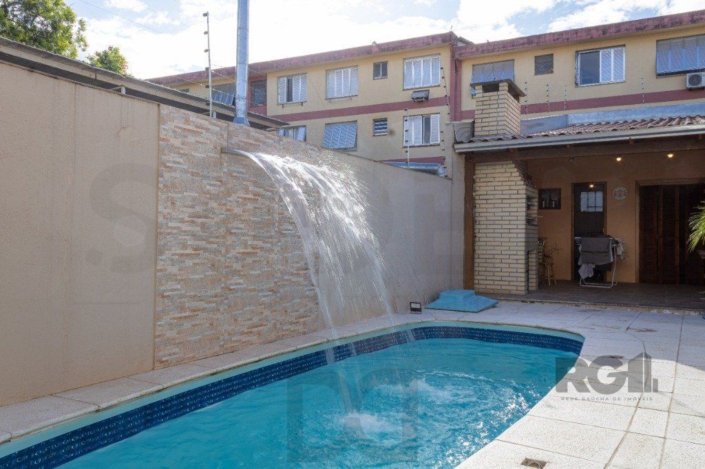Casa para Venda 3 dormitórios no Partenon — foto 2