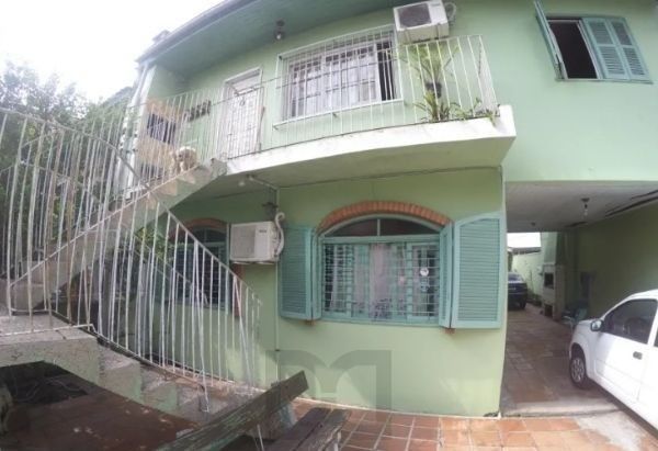 Casa sobrado no bairro Petrópolis de 4 dormitórios — foto 9