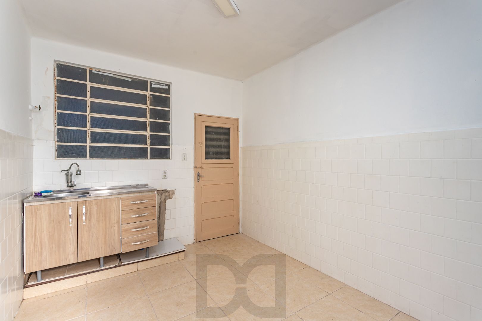 Apartamento no bairro Teresópolis de 2 dormitórios térreo com pátio — foto 15