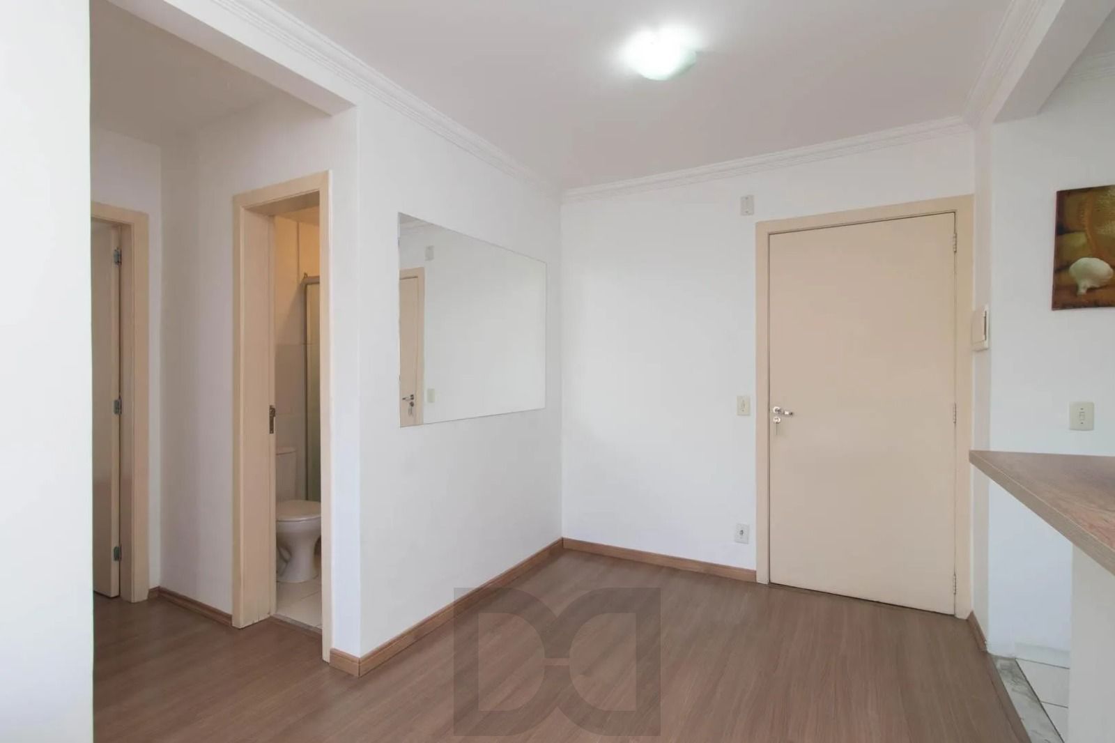 2 DORMITÓRIOS, REFORMADO C/VAGA E INFRA COMPLETA — foto 2