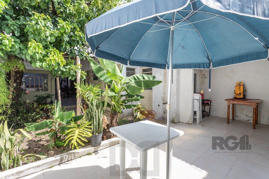 CASA COMERCIAL E RESIDENCIAL NO MIOLO DO BAIRRO SANTANA — foto 27
