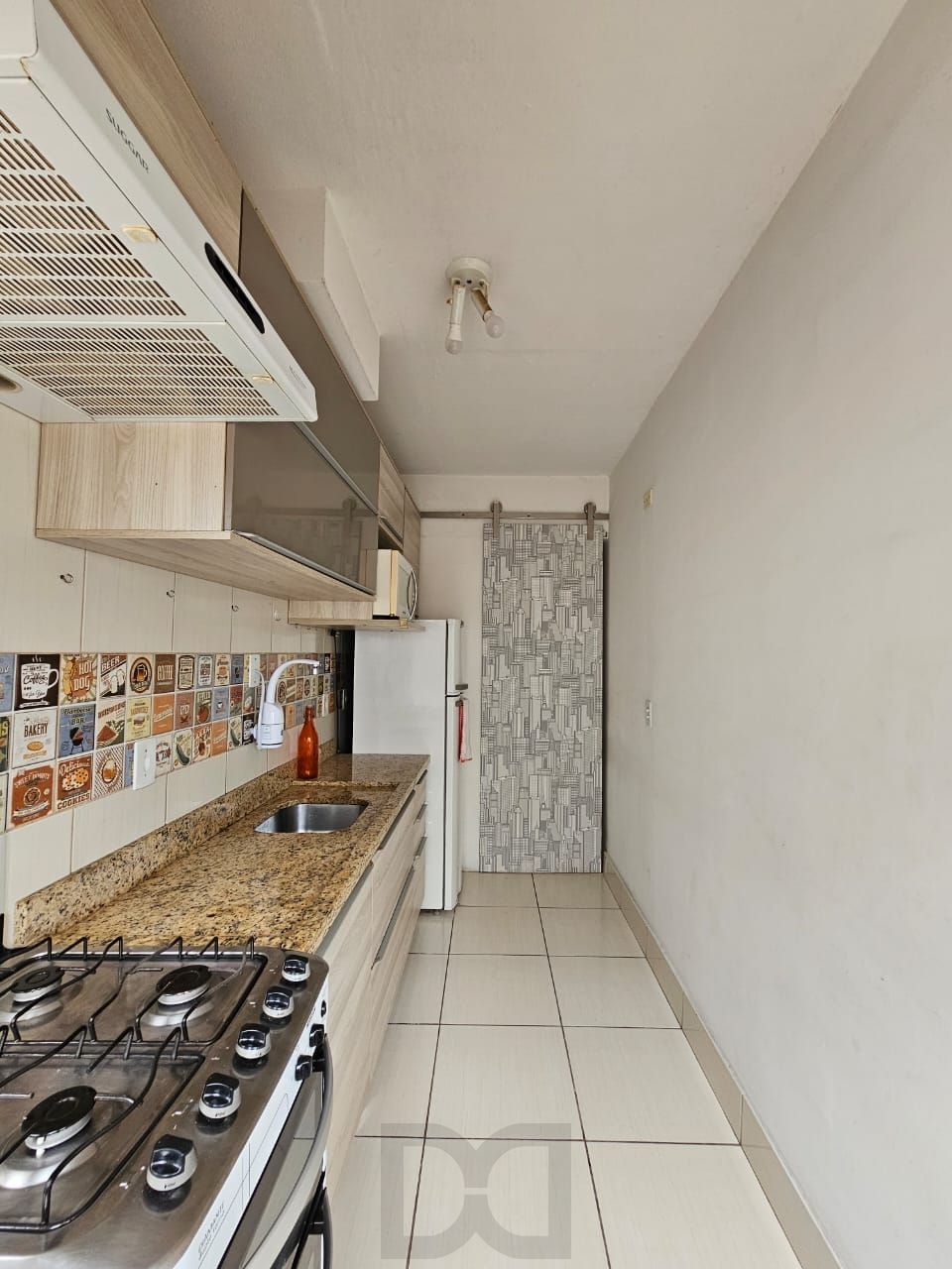 Apartamento no Partenon de 1 dormitório mobiliado DESOCUPADO — foto 16