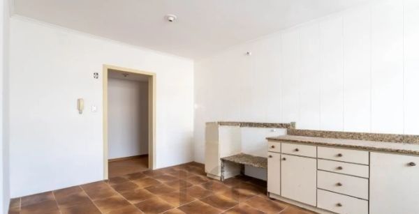 Apartamento no Petrópolis de 3 dormitórios e 2 vagas DESOCUPADO — foto 25