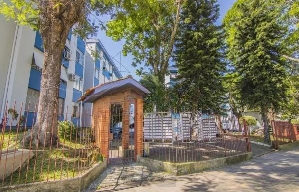 Apartamento no bairro Cristal de 2 dormitórios e vaga rotativa — foto 1
