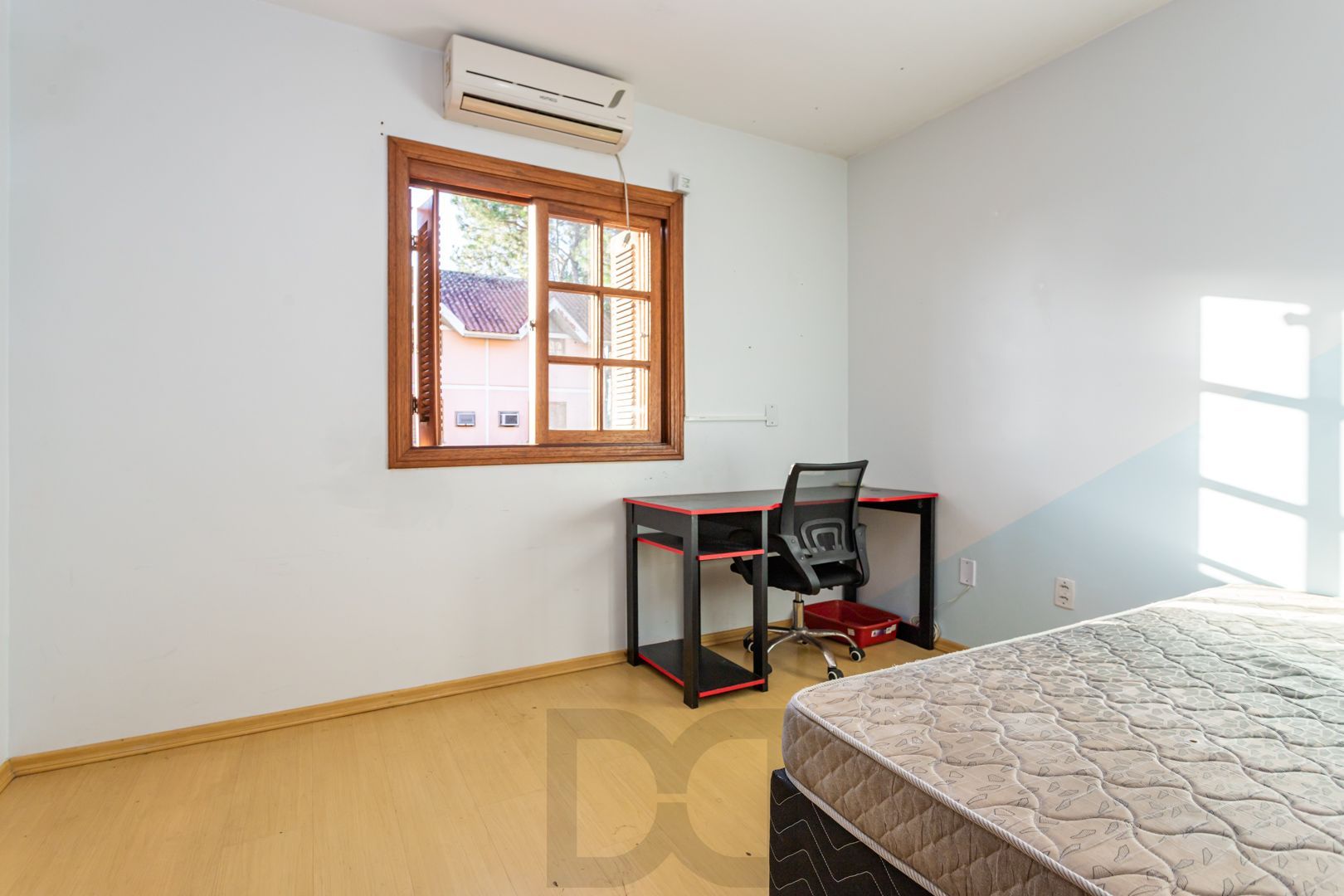 Casa sobrado em condomínio no bairro Camaquã de 2 dormitórios e vaga DESOCUPADO — foto 14