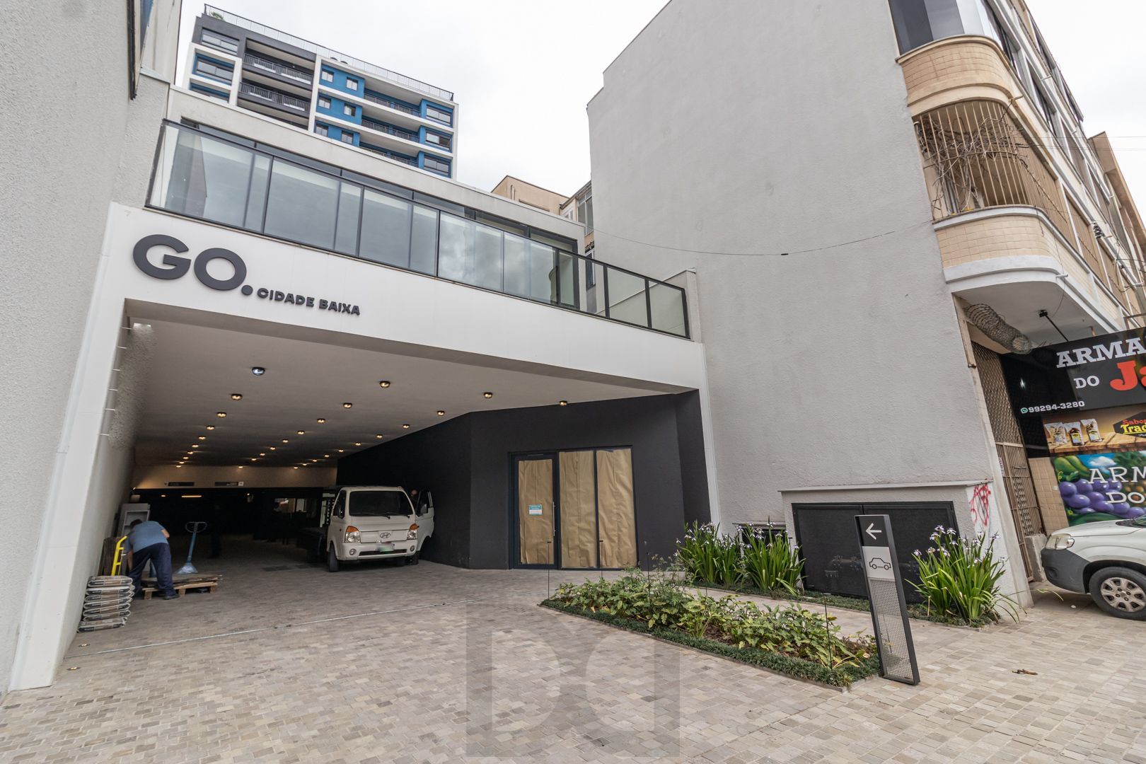 Apartamento no Go Cidade Baixa de 2 dormitórios vaga e infra  DESOCUPADO — foto 1