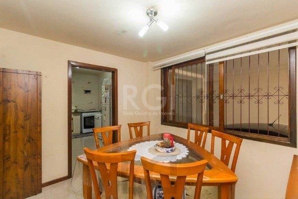 Casa para Venda de 3 dormitórios 6 vagas no bairro Chácara das Pedras — foto 7