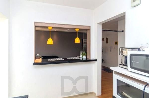 Apartamento no bairro Cristal de 1 dormitório REFORMADO E MOBILIADO — foto 11