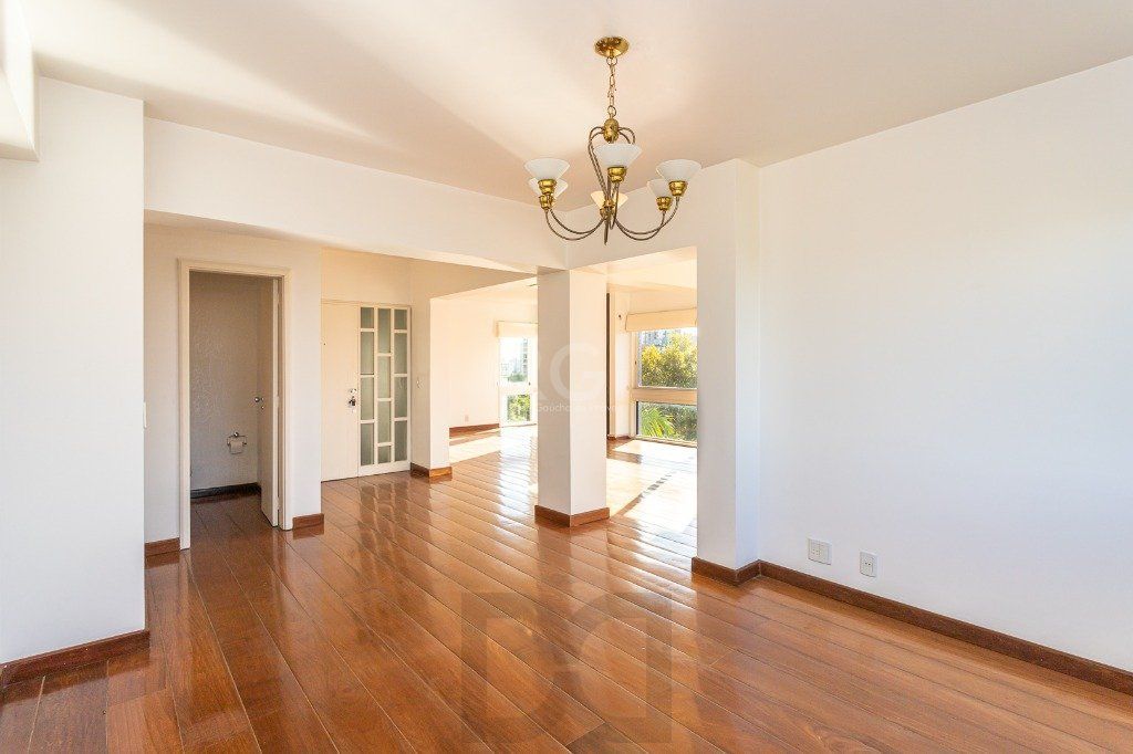 Apartamento no bairro Higienópolis com 190m² de 3 dormitórios e 2 vagas — foto 14