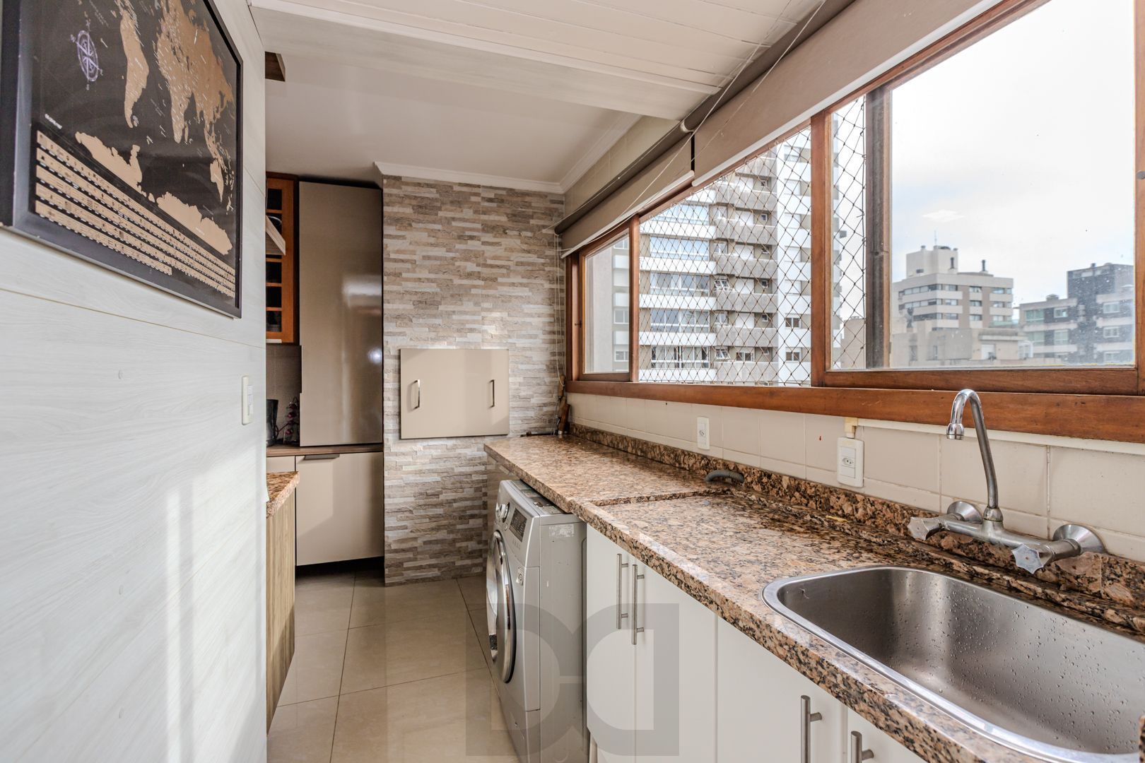 Apartamento no bairro Menino Deus de 4 dormitórios e vaga — foto 9
