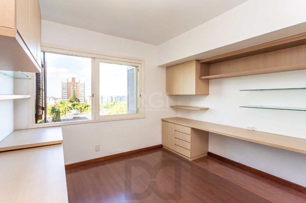 Apartamento no bairro Higienópolis com 190m² de 3 dormitórios e 2 vagas — foto 20