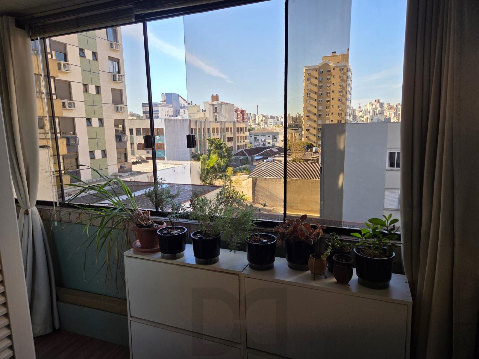 APTO COM 2 DORMITORIOS SENDO 1 SUITE, BAIRRO SANTANA — foto 2
