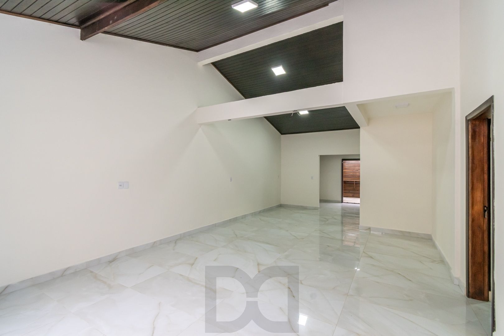 Casa sobrado no bairro Cristal de 3 dormitórios e 3 vagas DESOCUPADA — foto 10