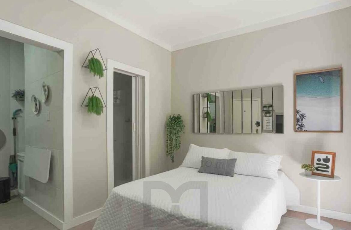 Apartamento Térreo com pátio na Cidade Baixa de 1 dormitório MOBILIADO — foto 8