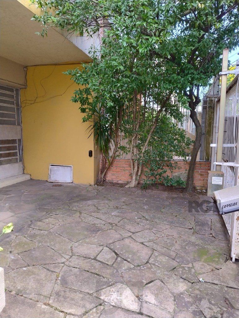 CASA MISTA COMERCIAL NO TÉRREO E RESIDENCIAL EM CIMA — foto 2