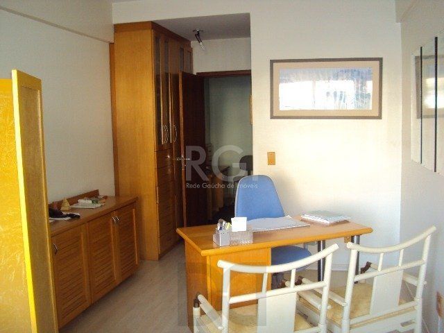 Conjunto / Sala para Venda MOBILIADA no bairro Petrópolis DESOCUPADA — foto 2