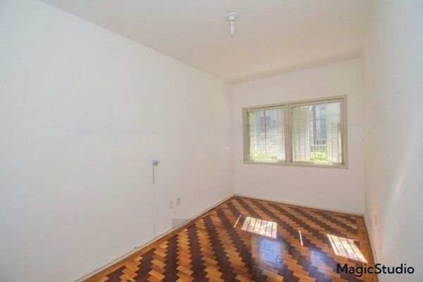 Apartamento 1 dorm à venda Avenida Taquara, Petrópolis - Porto Alegre — foto 1