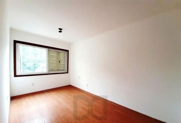 Apartamento no Petrópolis de 3 dormitórios e 2 vagas DESOCUPADO — foto 12