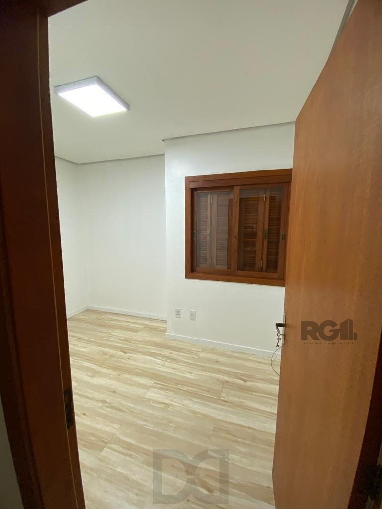 Casa térrea com 02 dormitórios e 01 vaga, no bairro Aberta dos Morros, em Porto Alegre. — foto 10
