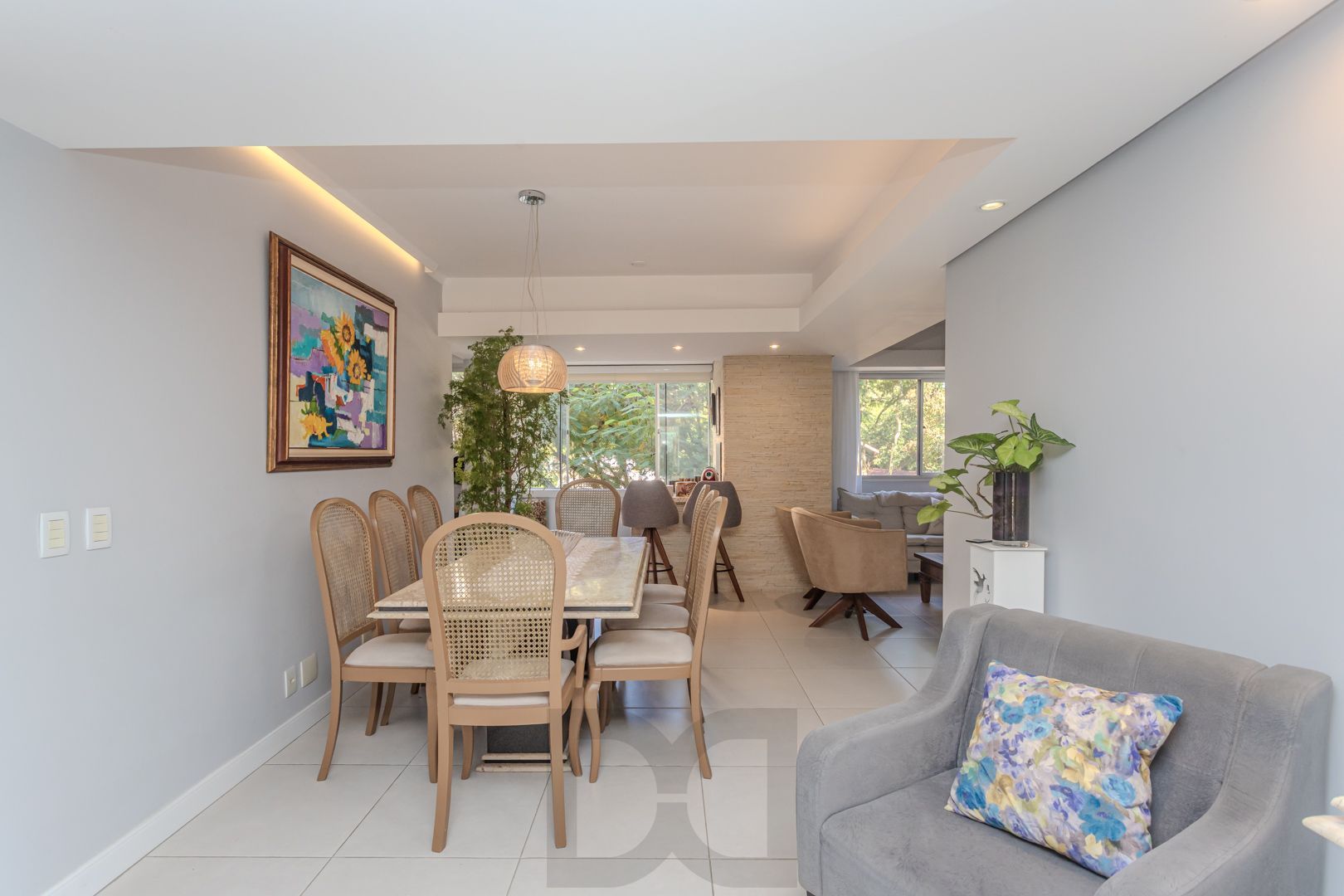 Apartamento diferenciado no bairro Nonoai de 3 dormitórios 2 vagas e infra — foto 4