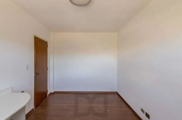 Apartamento na Cidade Baixa de 3 dormitórios e 1 vaga DESOCUPADO — foto 14