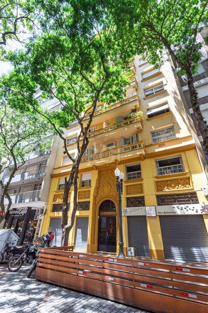Apartamento no Centro - 2 dormitórios - reformado e mobiliado — foto 24