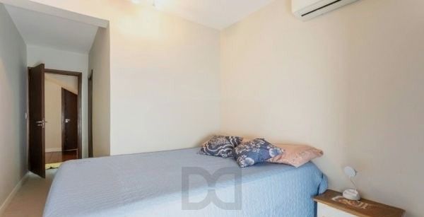 Sobrado no Menino Deus de 3 dormitórios e vaga — foto 8