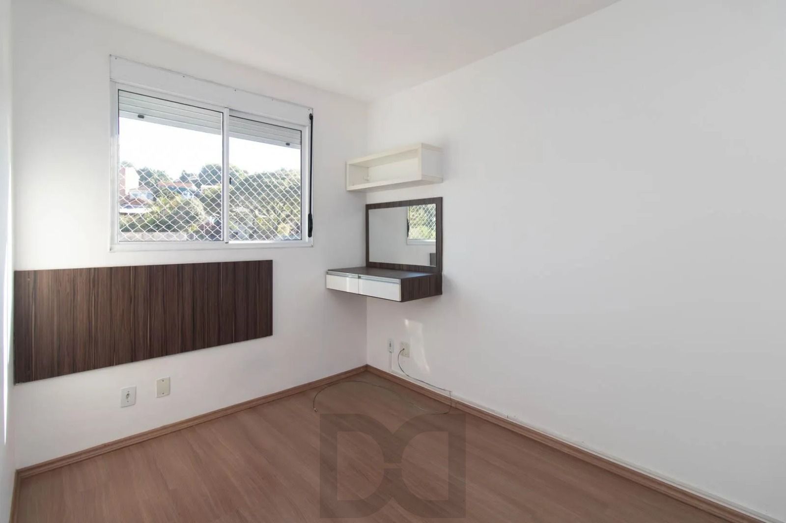 2 DORMITÓRIOS, REFORMADO C/VAGA E INFRA COMPLETA — foto 8