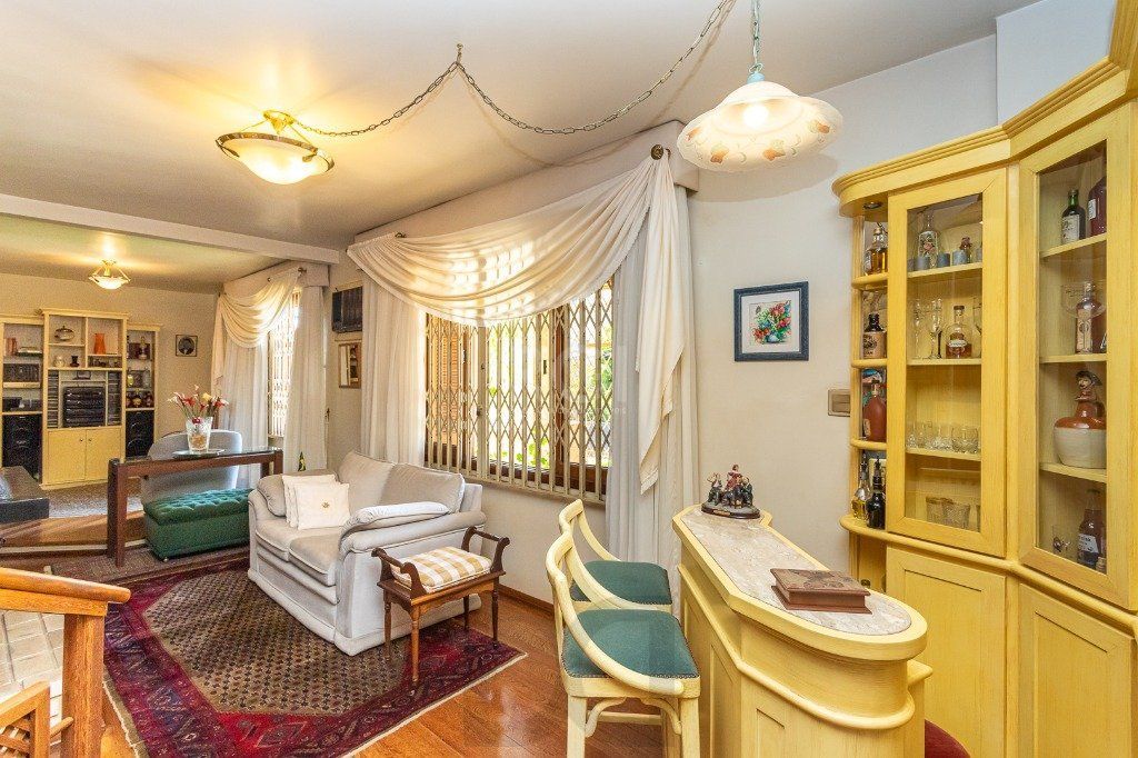 Casa sobrado no Partenon de 3 dormitórios e amplo pátio — foto 10