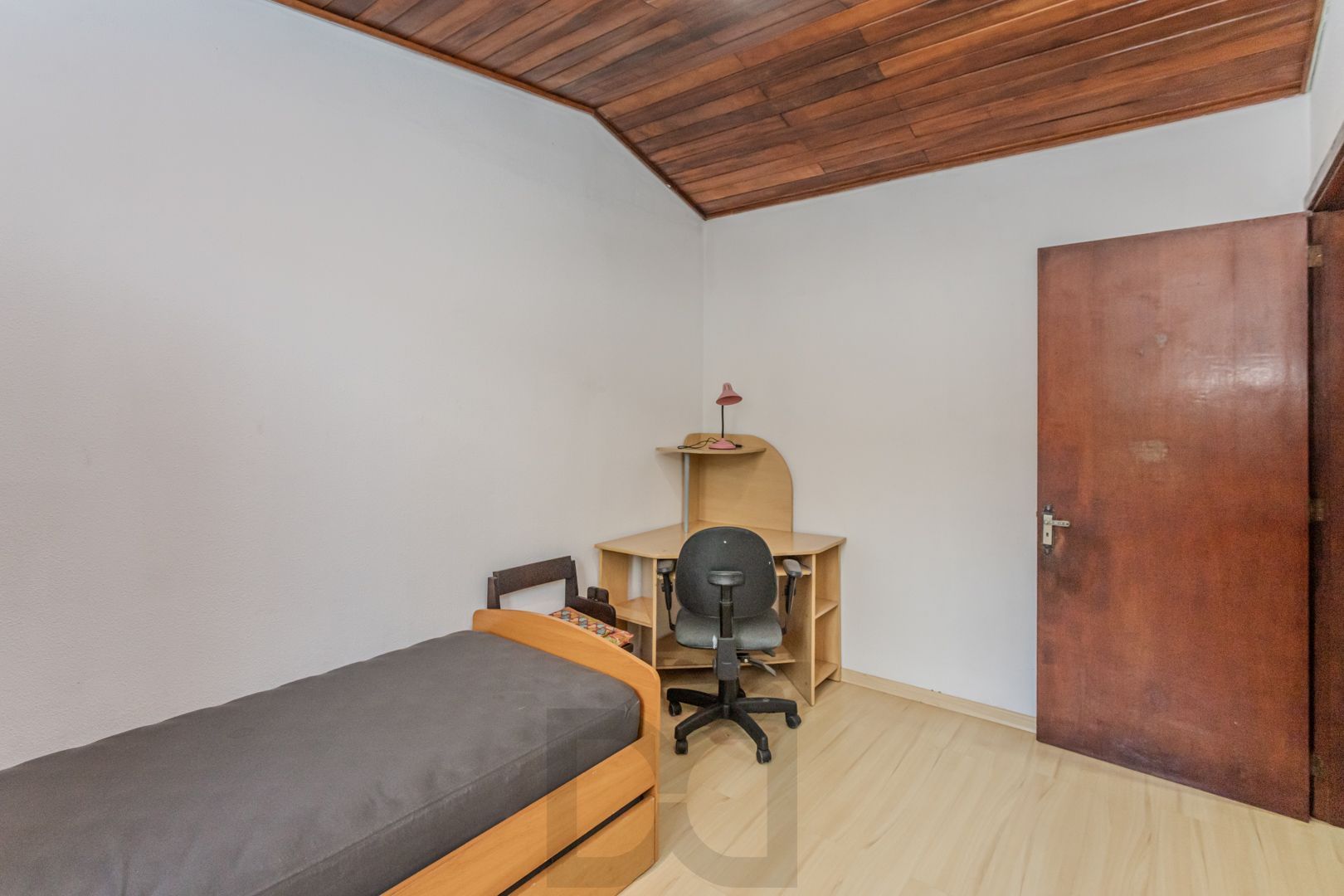 Casa em Condomínio no Jardim Ypu de 2 dormitórios e vaga DESOCUPADA — foto 24