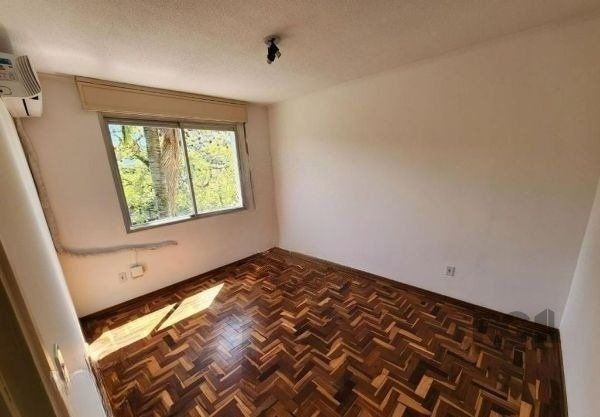 Apartamento no Passo D'areia de 2 dormitórios e vaga desocupado — foto 7