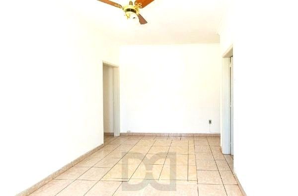 Apartamento de 2 dormitórios no bairro Santa Cecilia DESOCUPADO — foto 2