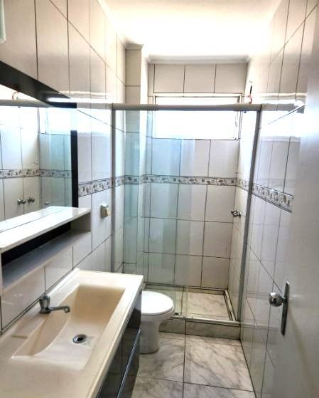 Apartamento no Menino Deus de 2 dormitórios DESOCUPADO — foto 6