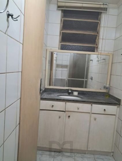 Apartamento no Centro de 1 dormitório DESOCUPADO — foto 9